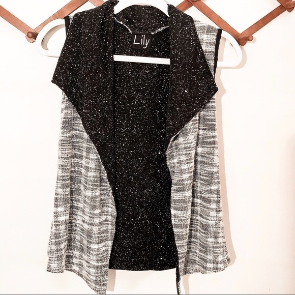 Lily Two Patterned Gray and Black Vest XS - Picture 1 of 5